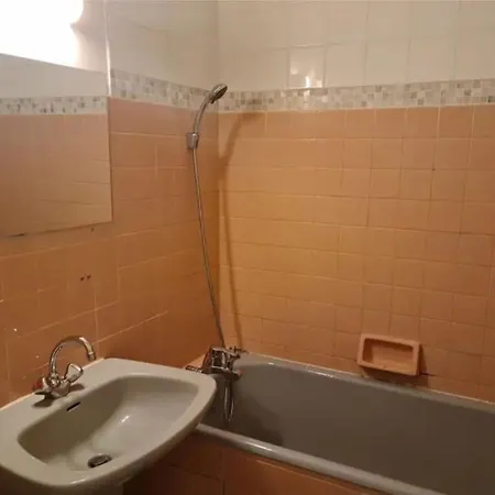 Homestay Private In The Heart Of In T3 Angers